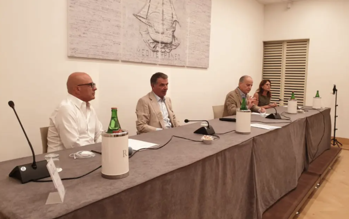 Fi, caos liste in Campania: lasciano altri consiglieri comunali