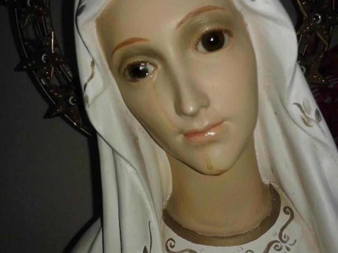 Macerata Campania, lacrime dalla statua della Madonna?