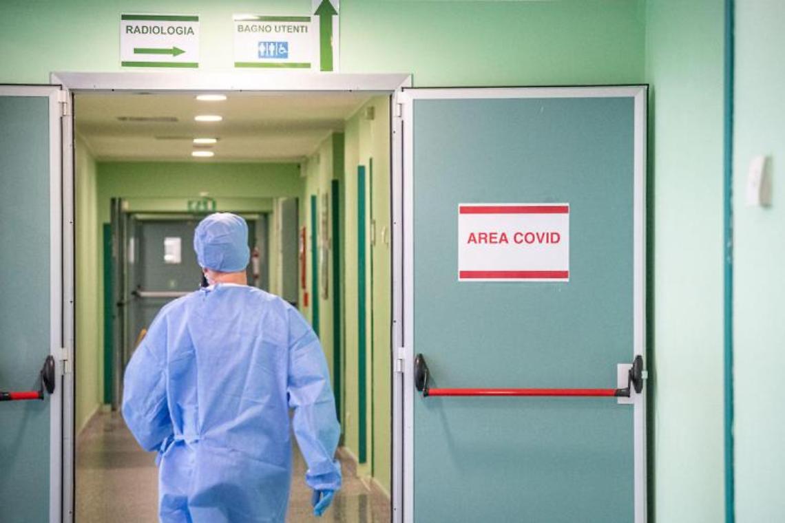 Covid Italia, +32% ricoveri in una settimana. «Crescita rapida e improvvisa»