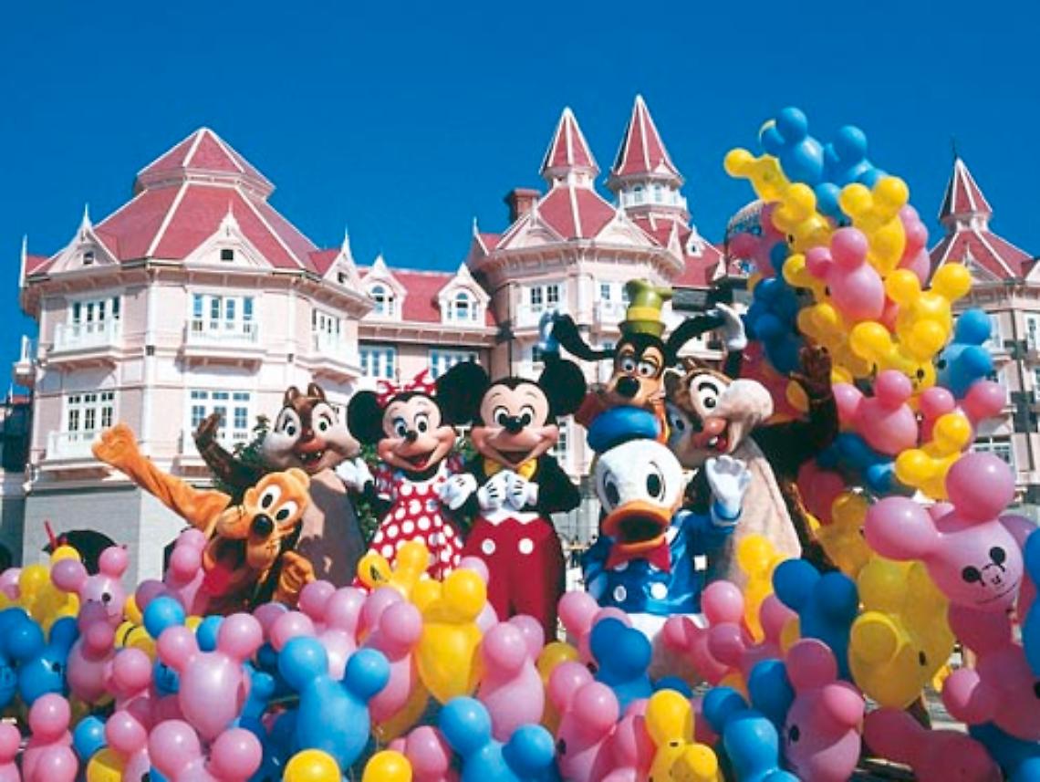 Parigi, arrestato un uomo a Eurodisney: aveva armi e Corano