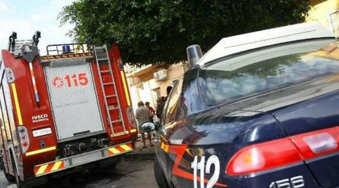 Incendio in un appartamento, mamma e figlio di 5 anni salvati