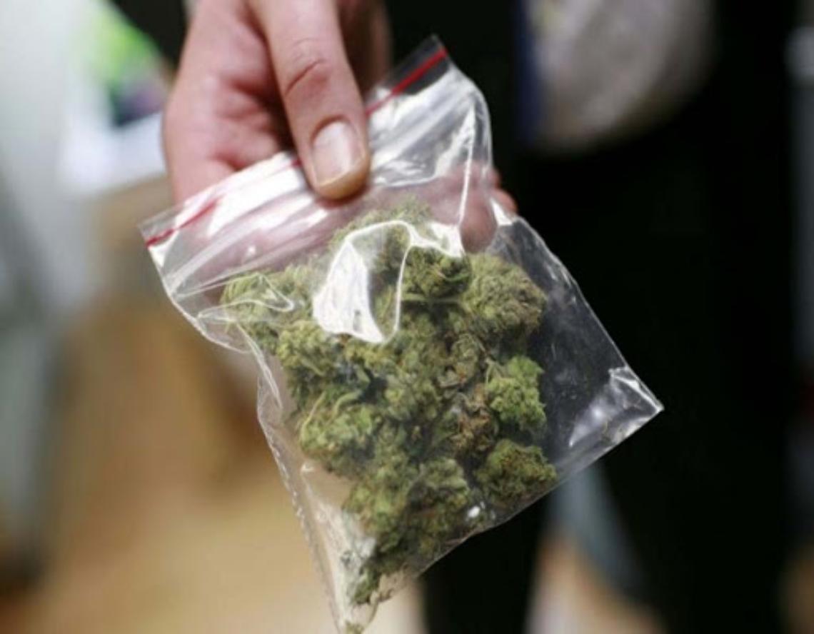 Presa con la droga in casa: arrestata 52enne