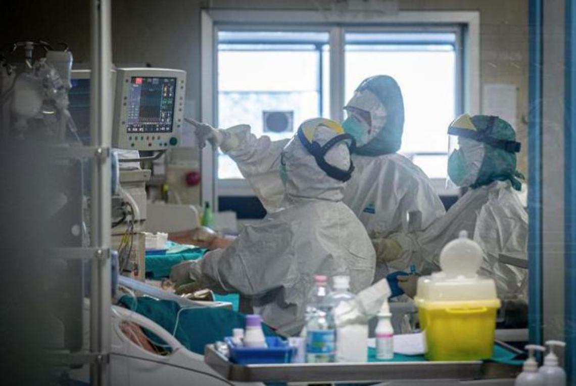 Covid in Italia, 19.611 contagi e 297 morti