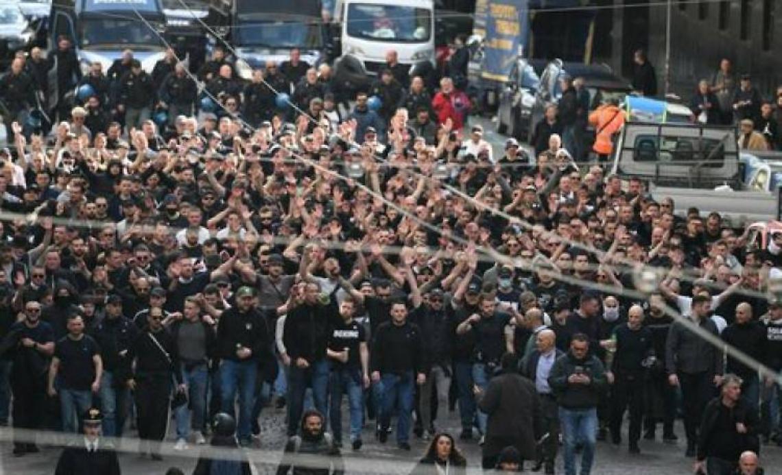 Eintracht contro l'esclusione dei tifosi a Napoli: competizione alterata