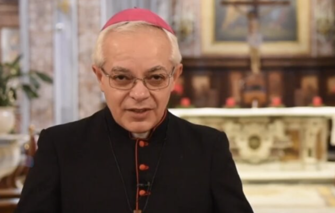 Bimbo morto dopo malore, il vescovo: dolore insopportabile