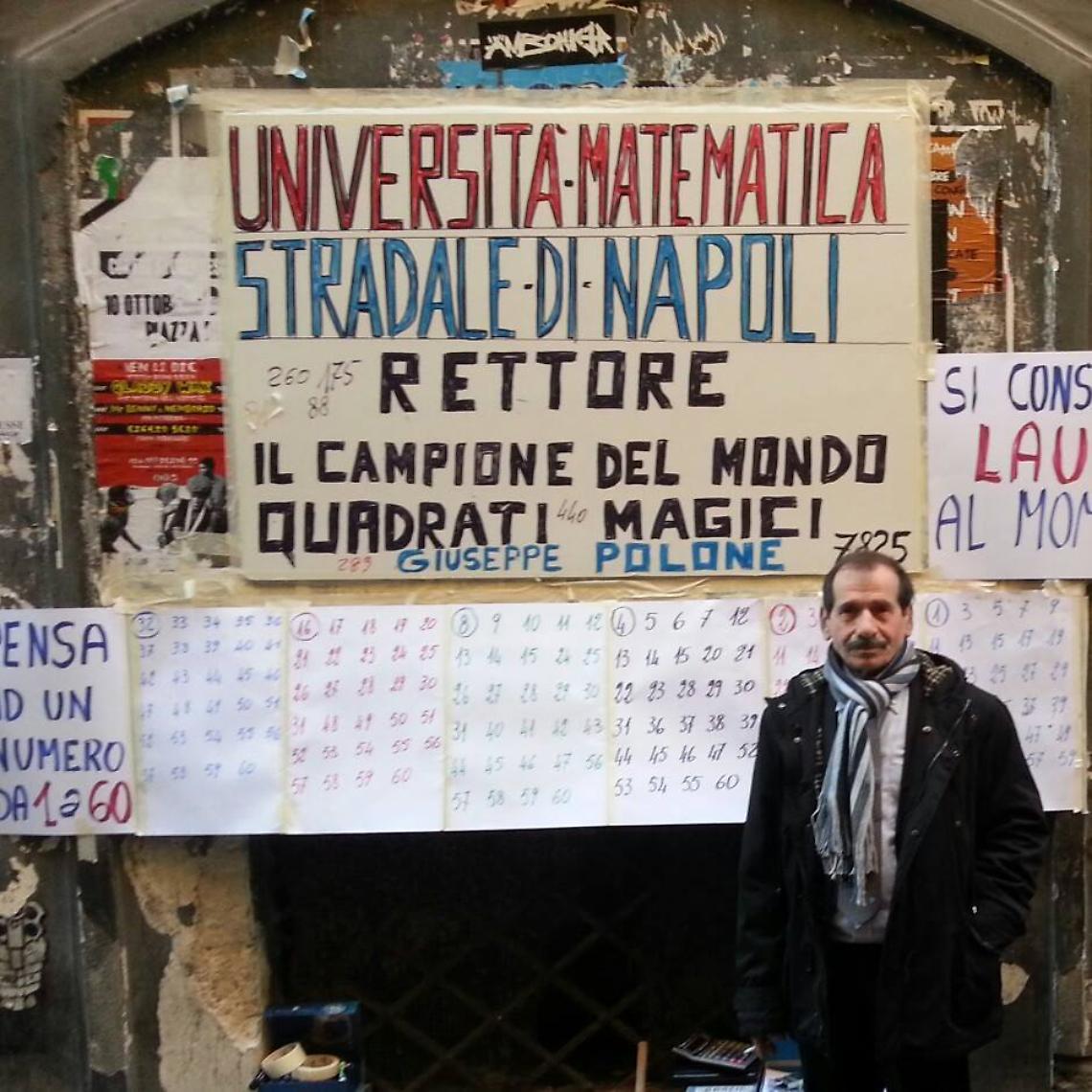 Napoli, lauree in tre minuti a piazza san Domenico Maggiore 