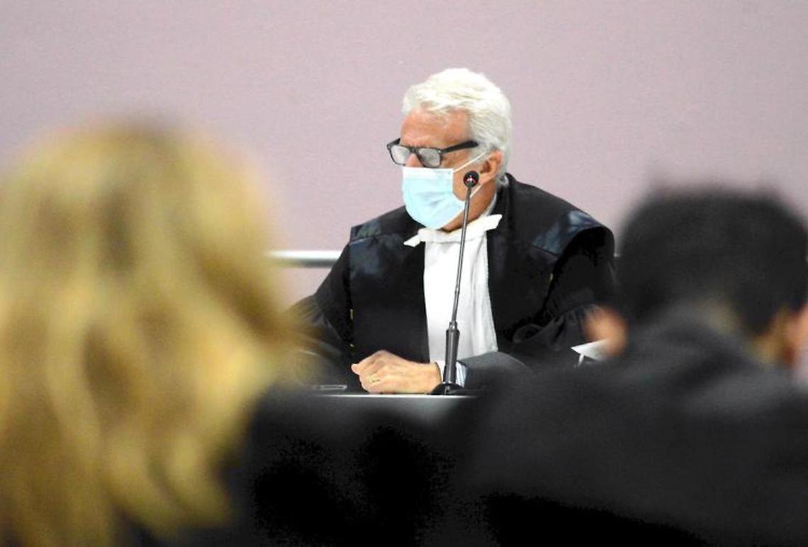 Ruby Ter, processo sospeso fino a dimissioni Berlusconi