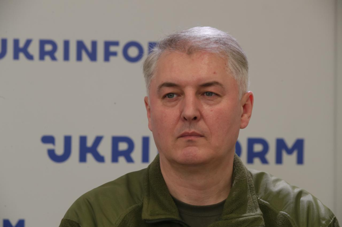 Ucraina, portavoce ministro Difesa: "Serve aiuto militare illimitato, copriamo spalle a Europa"