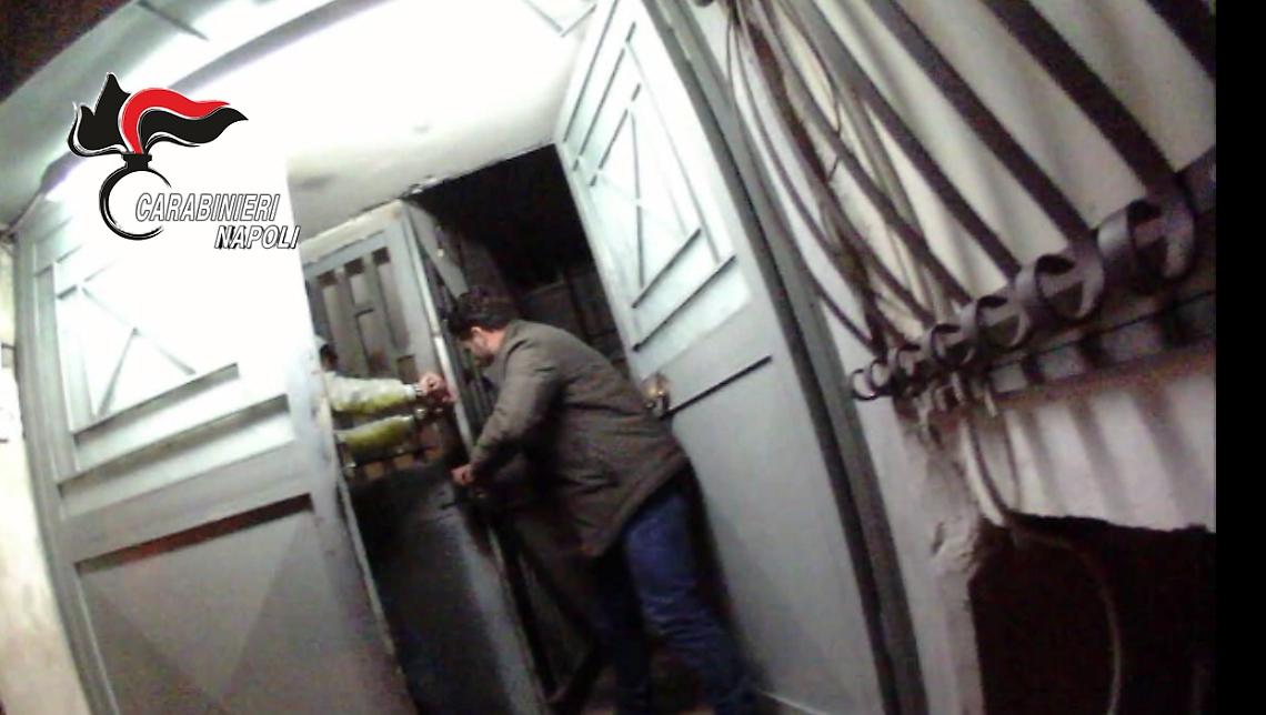 Rione Traiano, guerra e traffico di droga: 21 arresti nel clan Cutolo