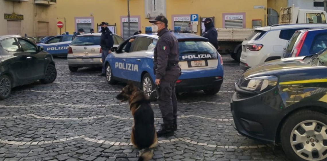 Alto impatto a Frattaminore, 108 identificati