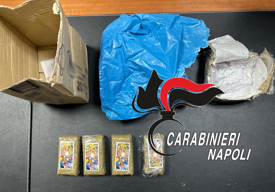 Hashish nascosto in mare a Procida, denunciati due minori