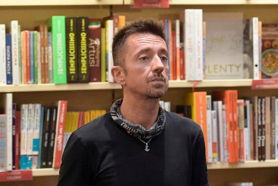 Scanzi vaccinato, Procura chiede archiviazione