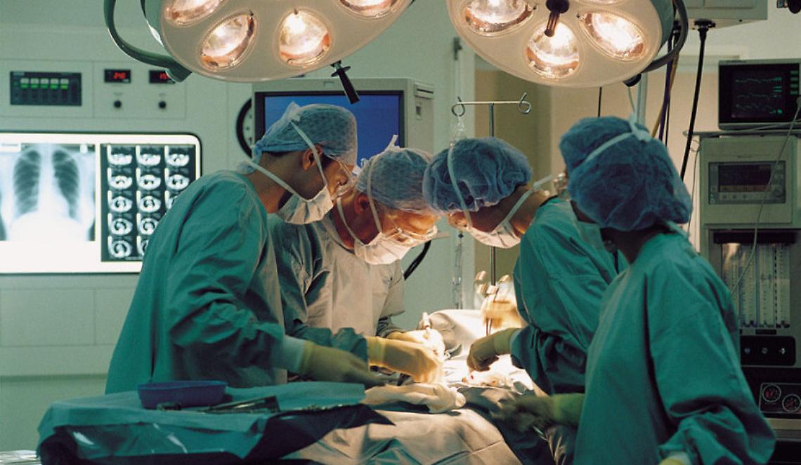 Fibrosi cistica, 16enne napoletano salvato con doppio trapianto