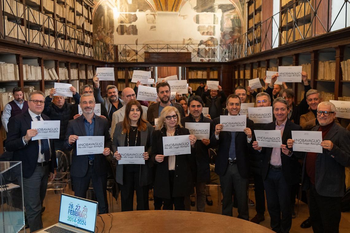 Napoli, flash mob contro la legge bavaglio al decennale del Sugc