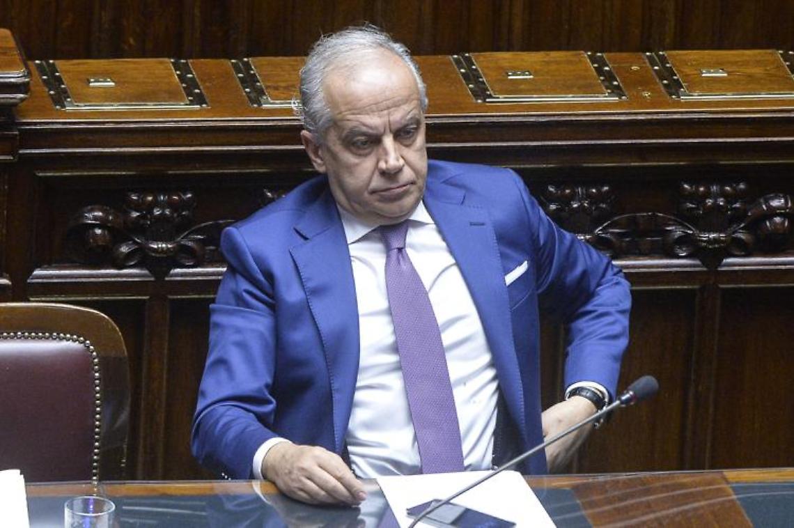 Scontri Pisa, Piantedosi alla Camera: «Forze polizia non devono subire processi sommari»