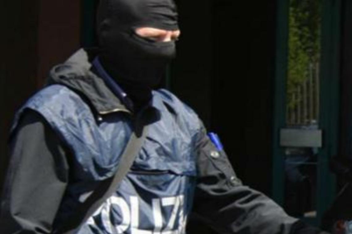 Blitz antiterrorismo, i documenti falsi tra Napoli e Caserta