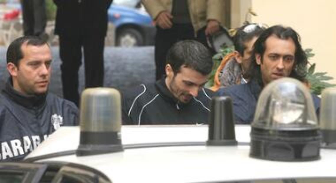 Seconda faida di Scampia, ricostruiti 8 omicidi: manette per 16 persone