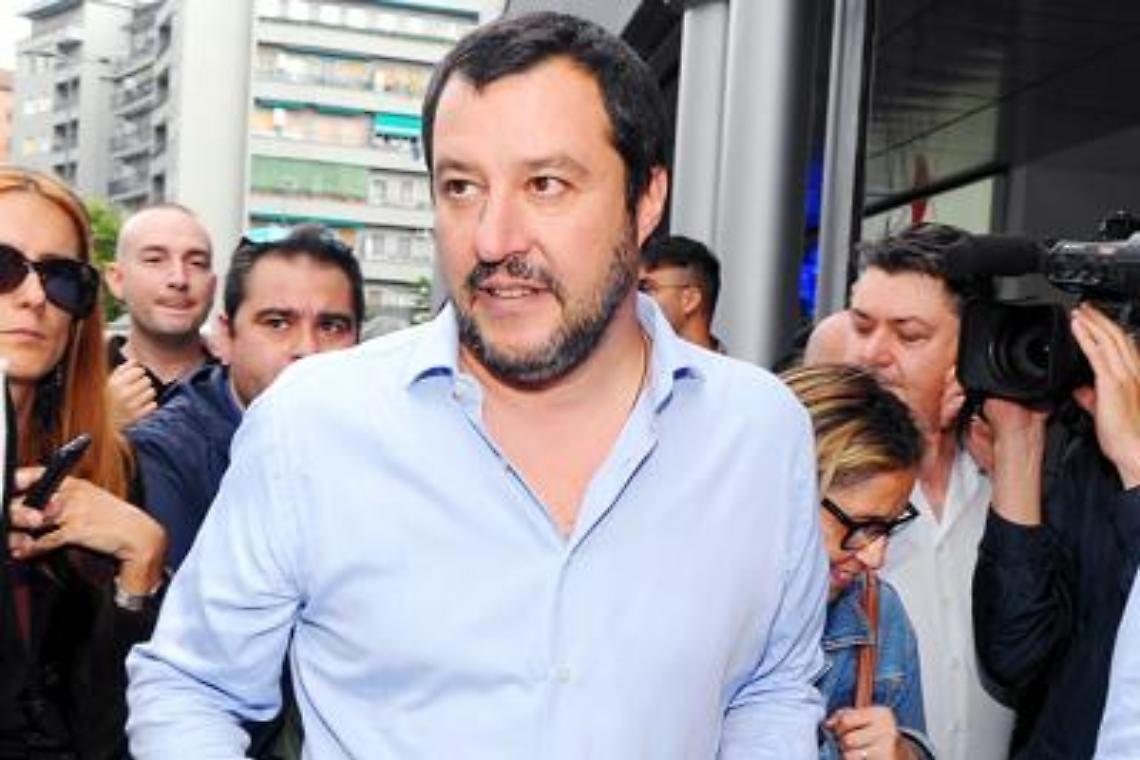 Salvini: «Non andremo in piazza»