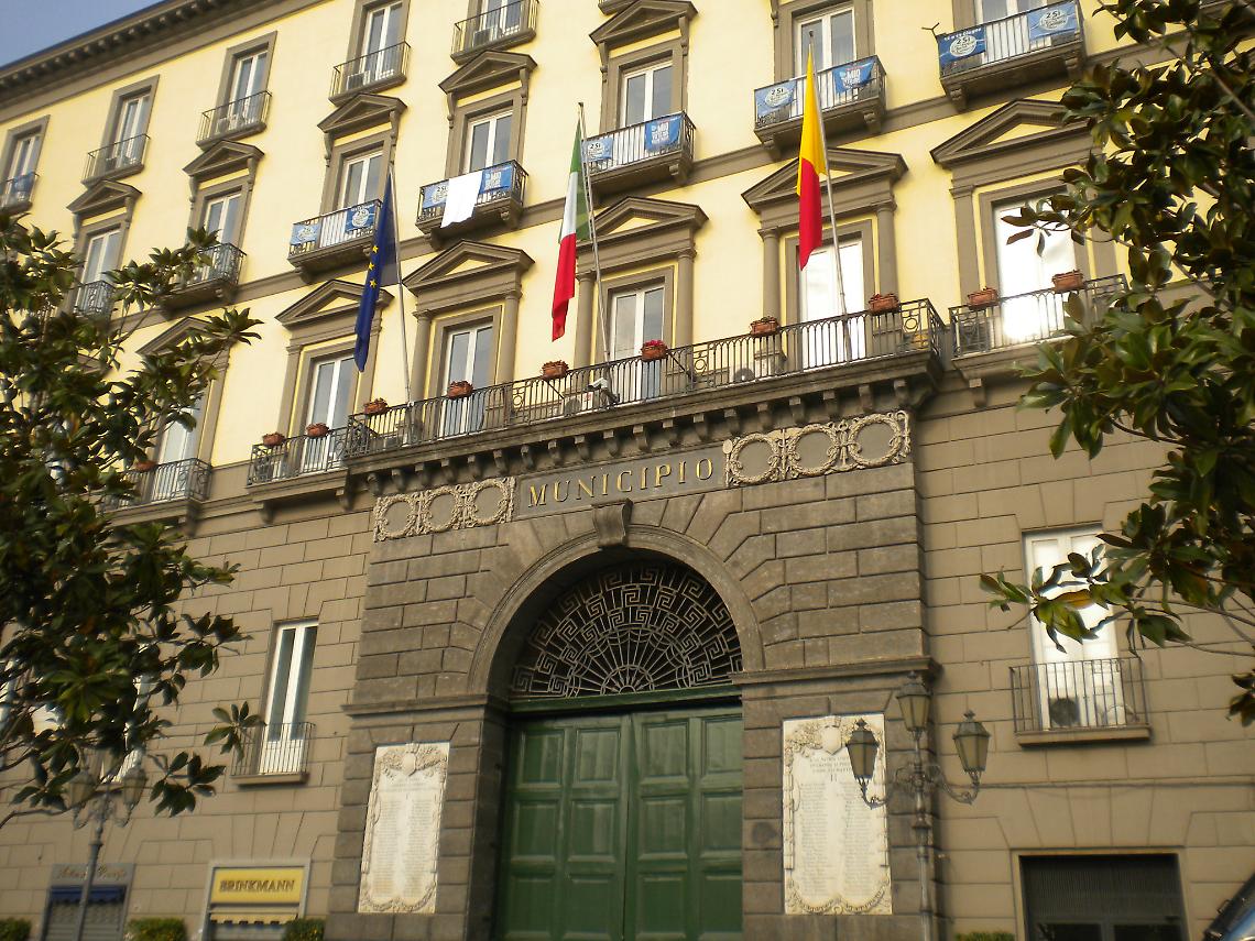 Difensore civico diffida de Magistris