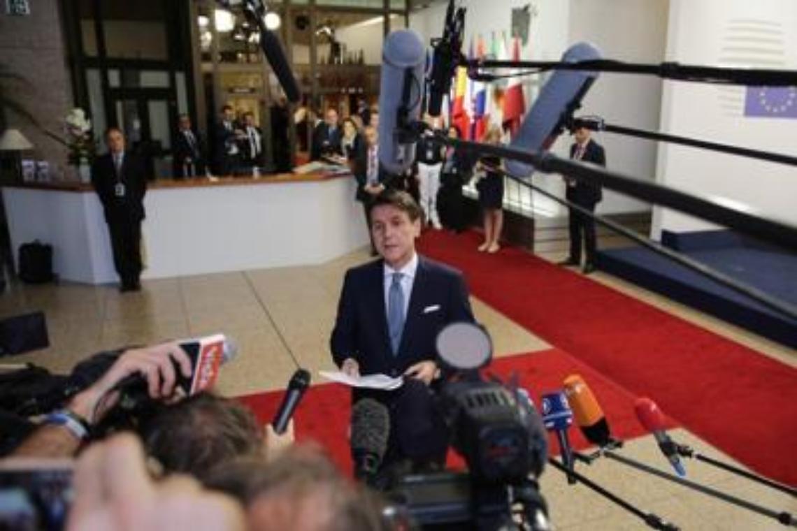 Migranti, Conte: «L'Italia non ha dato disponibilità a centri»