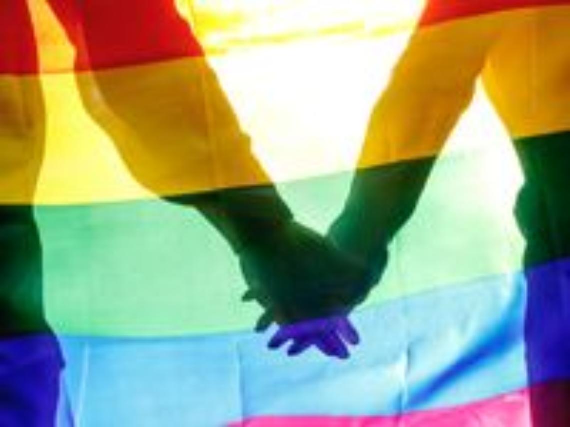 Quindicenne pestato a sangue perché gay, il papà: “Gli dicevano: ti taglio la testa con un’ascia”