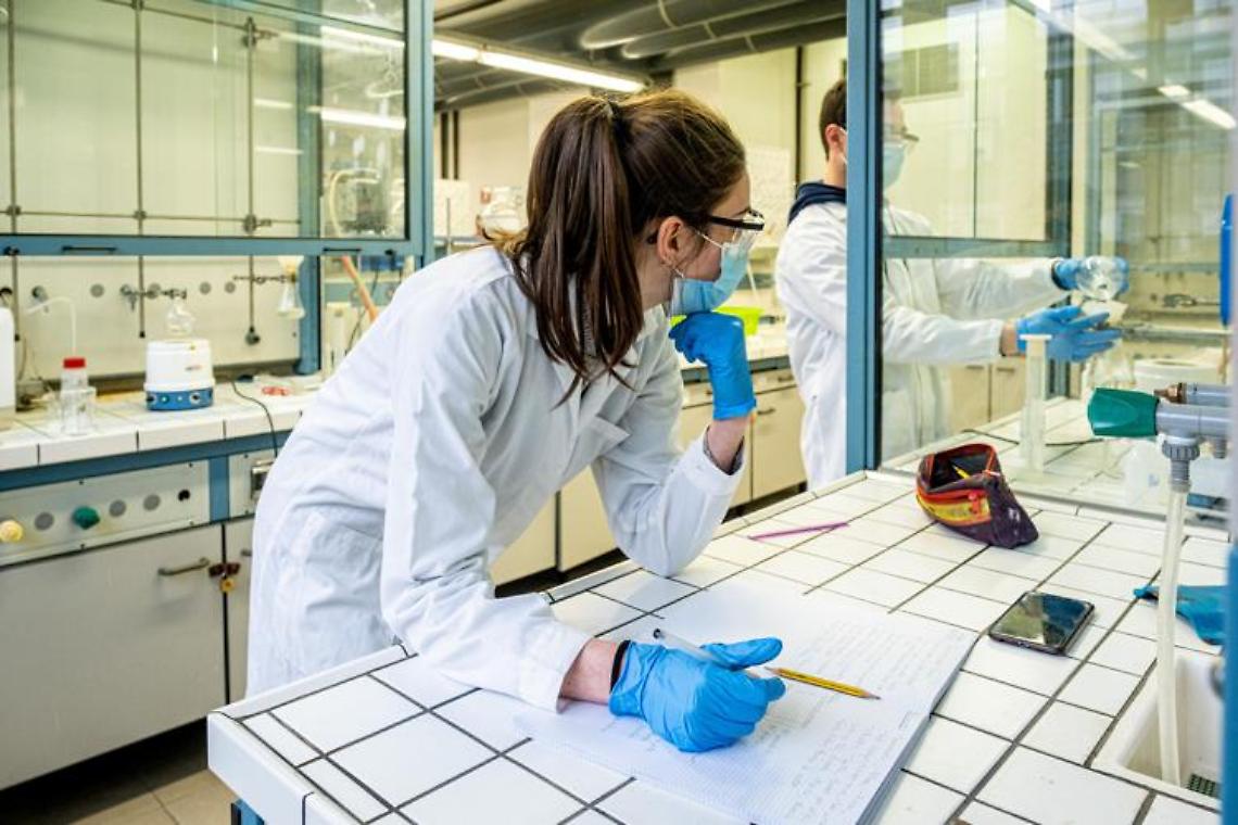 Vaccini Moderna e Pfizer, protezione per anni dal covid