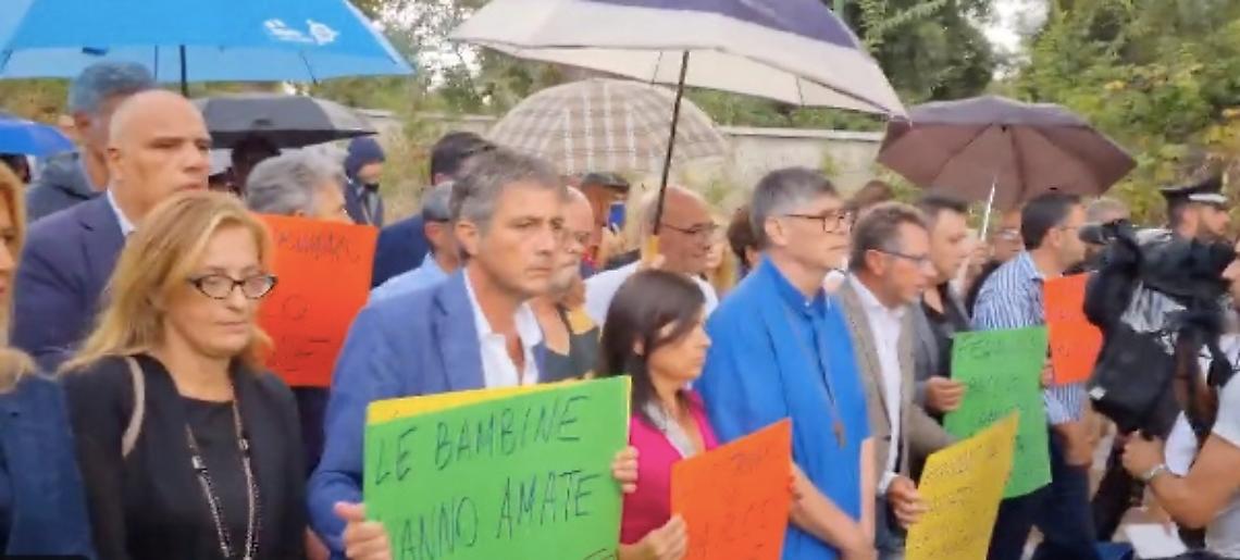 Orrore a Caivano: in 200 al corteo anti-degrado