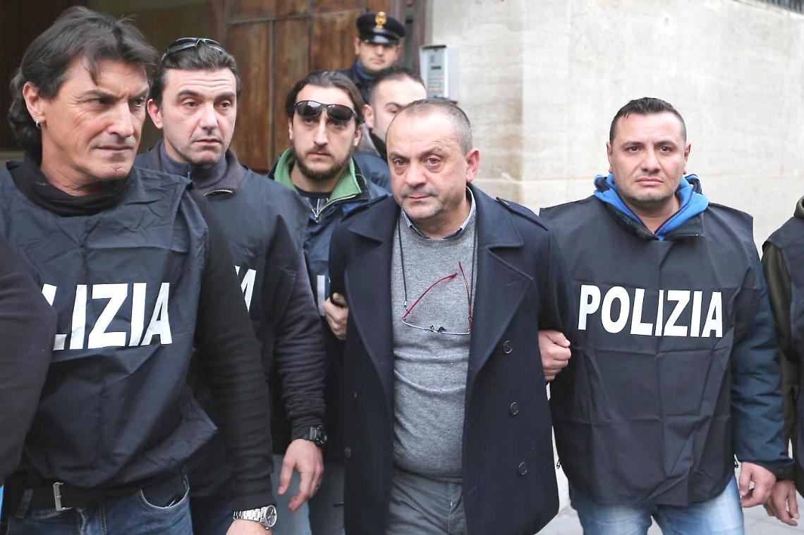 Camorra, terremoto Vincenzo Amirante: «Mio figlio ferito dai Mazzarella»