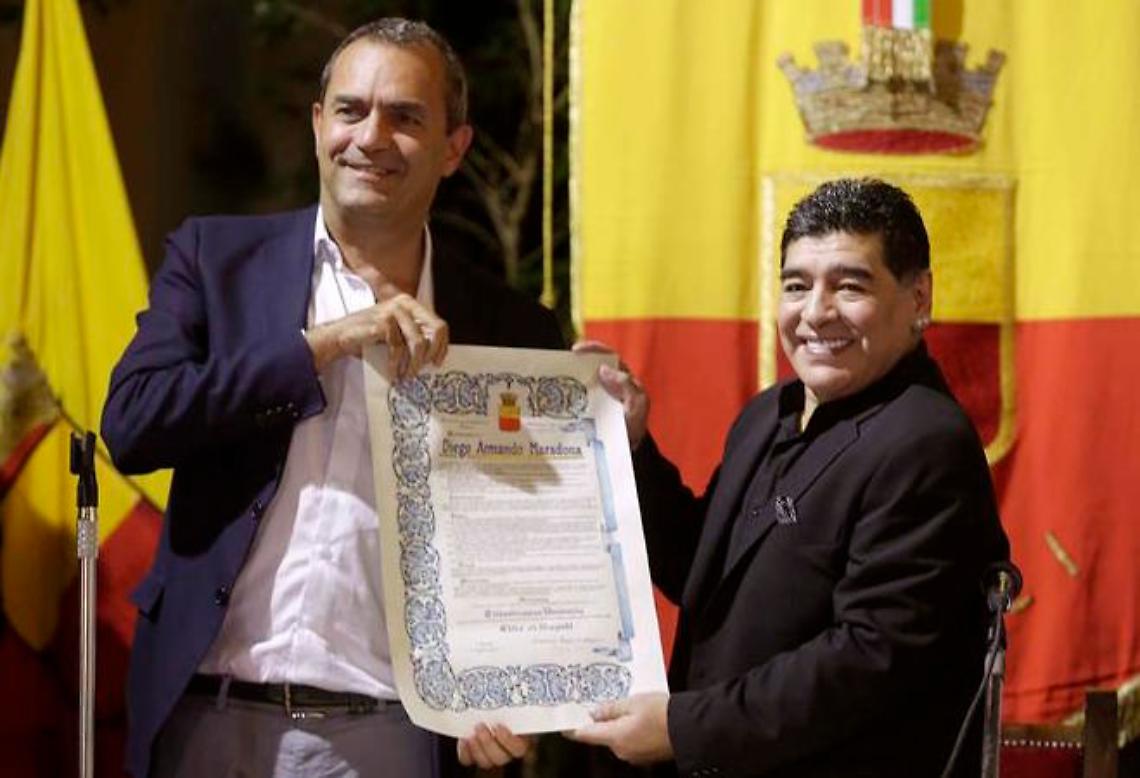 Maradona, de Magistris: «Fermata Linea 6 vicina allo stadio sarà intitolata a Diego»