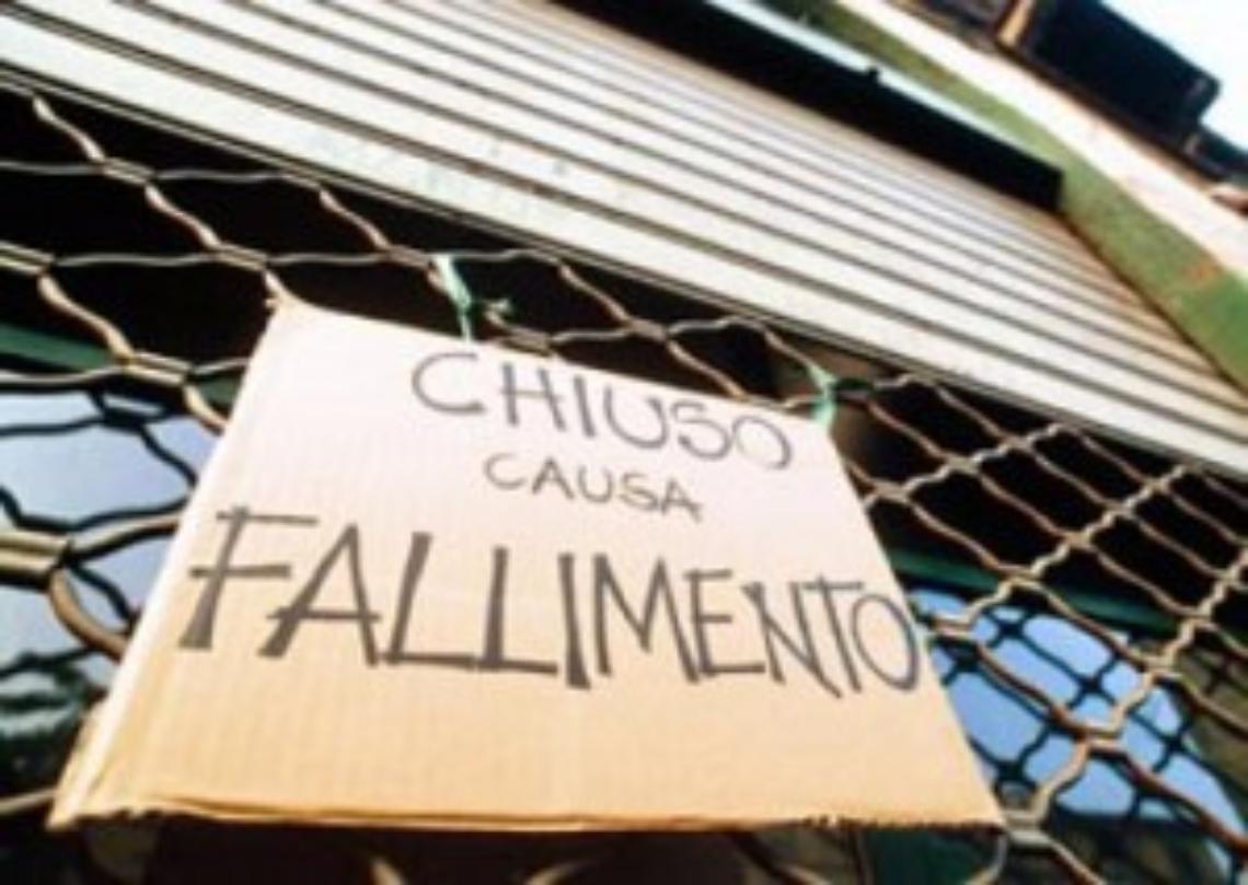 La crisi e le tasse fanno un'altra vittima: imprenditore suicida