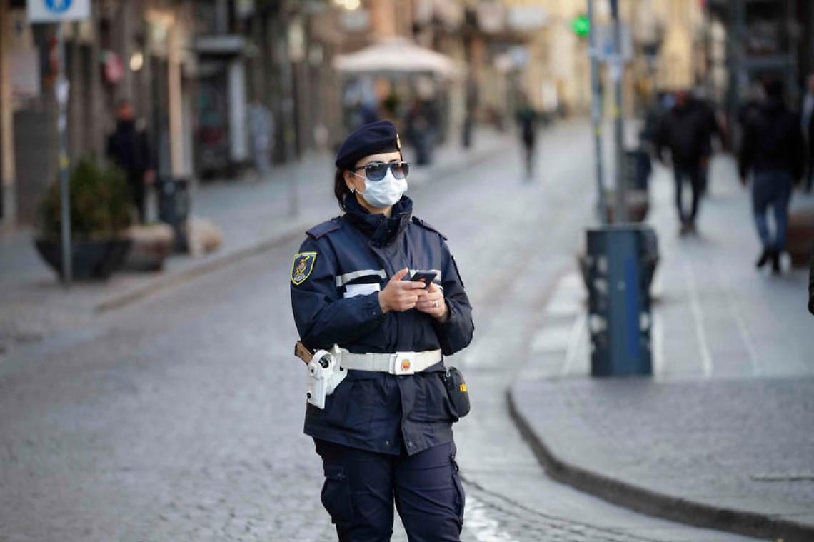 Comune di Napoli, approvata proroga contratti vigili urbani