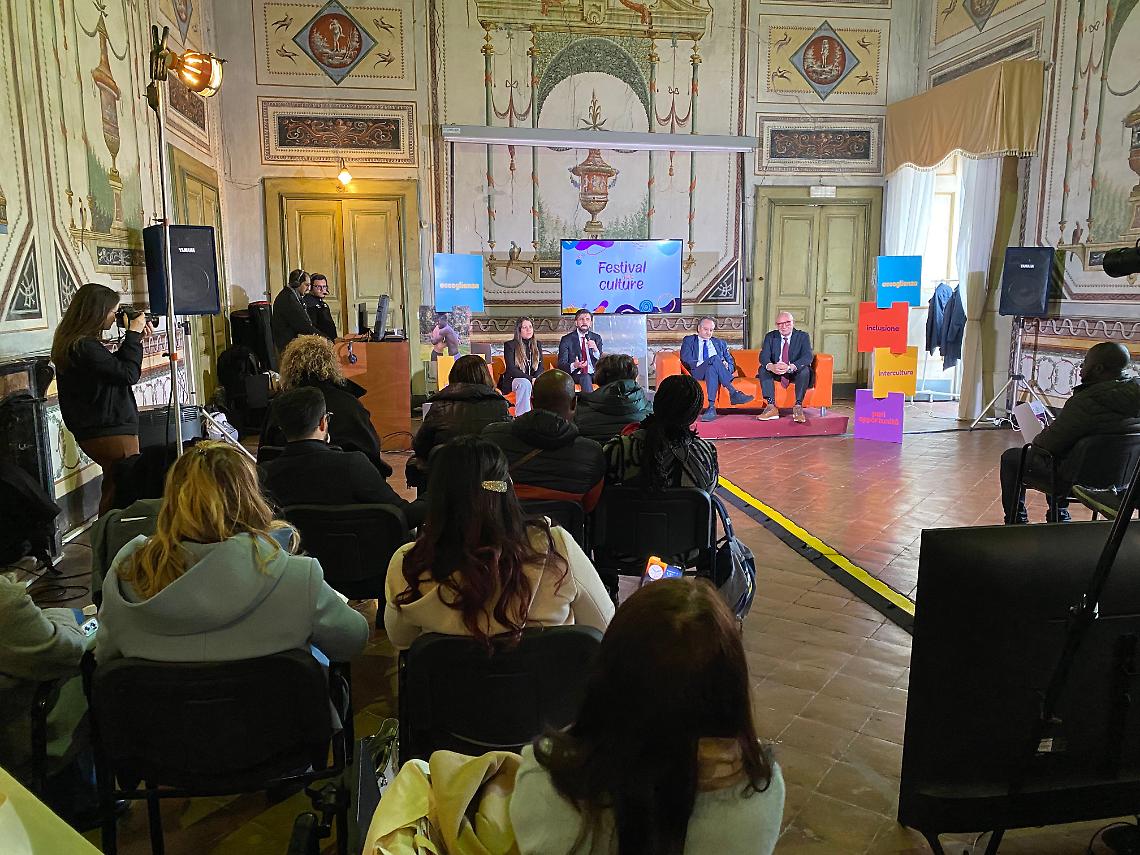 Festival delle Culture a Giugliano: rivoluzione nei servizi ai cittadini stranieri grazie al progetto "Community building city"