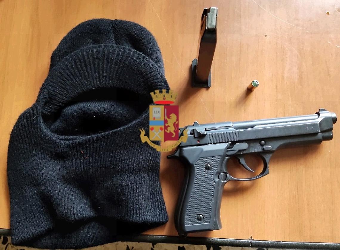 Rione Sanità, sorpreso con una pistola a salve: denunciato