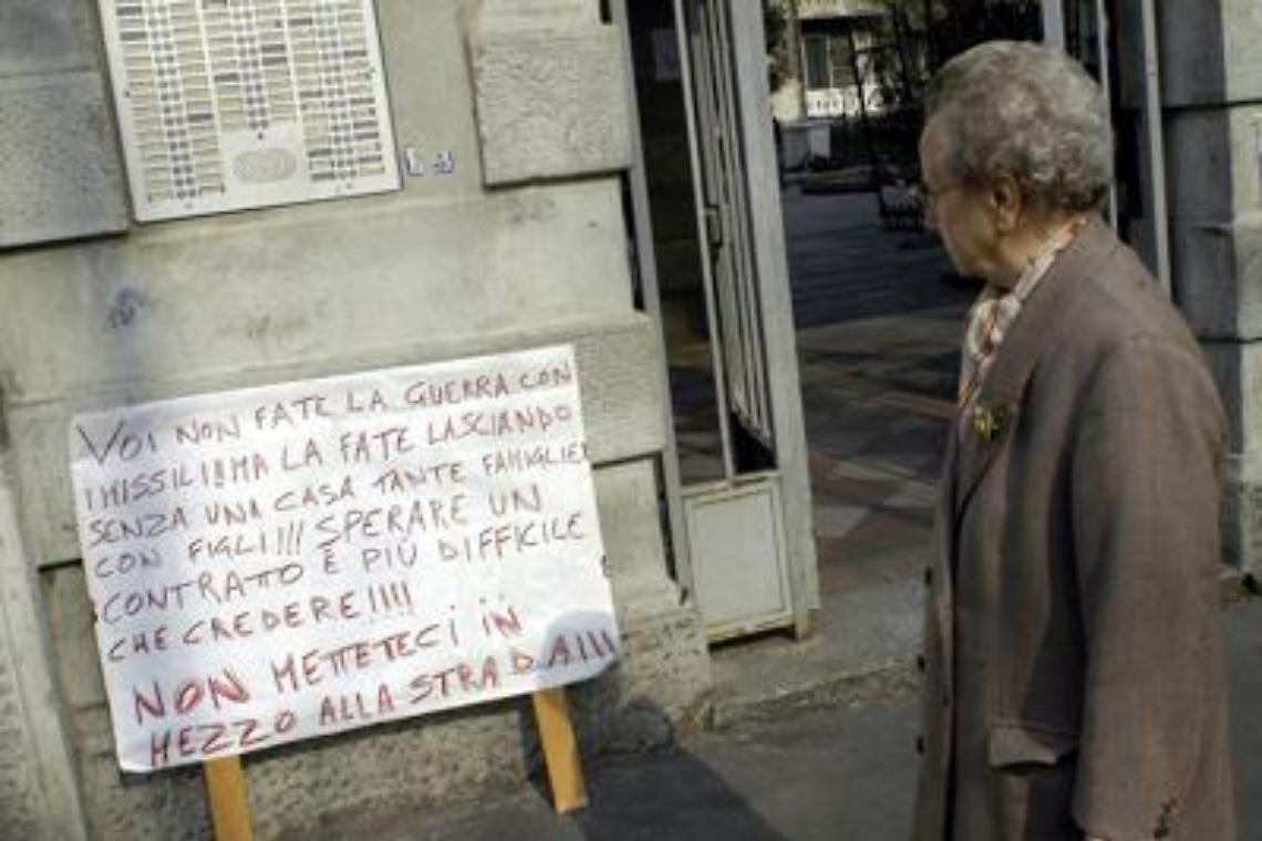 «Casa a rischio per 1,7 milioni di famiglie, l'affitto si mangia 1/3 del reddito»
