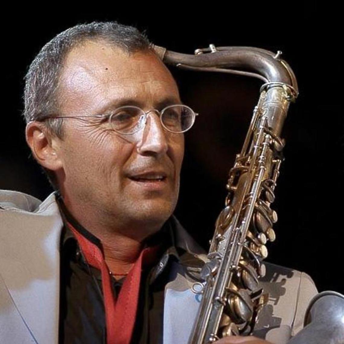 Concerto sulla vetta del Vesuvio per Daniele Sepe, il sassofonista riceve la carta bianca del Pomigliano Jazz 
