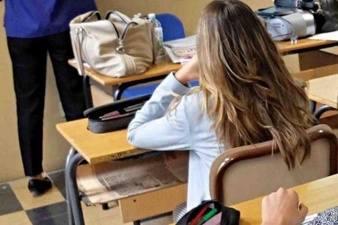 Mascherine al chiuso cosa cambia da domani: scuola, supermercato, chiesa