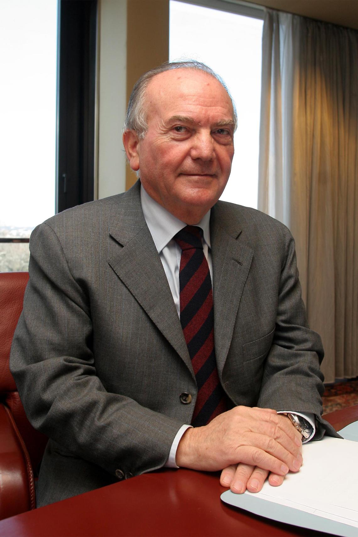 Commercialisti, l'Ordine di Napoli intitola sala conferenze a Raffaele Giglio