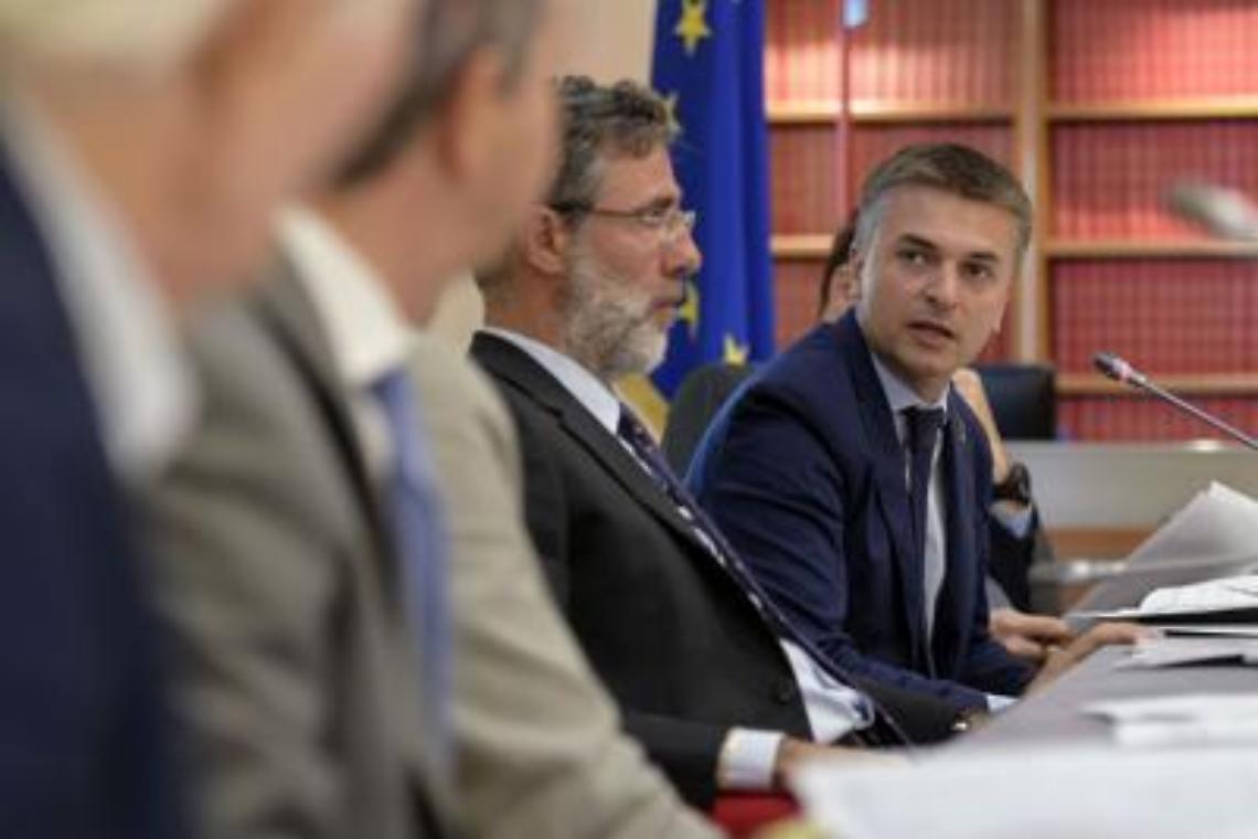 Rixi condannato si dimette