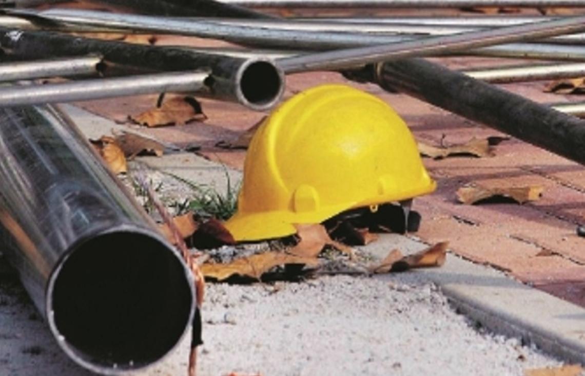 Crolla muro di uno scavo in Irpinia, morto 52enne