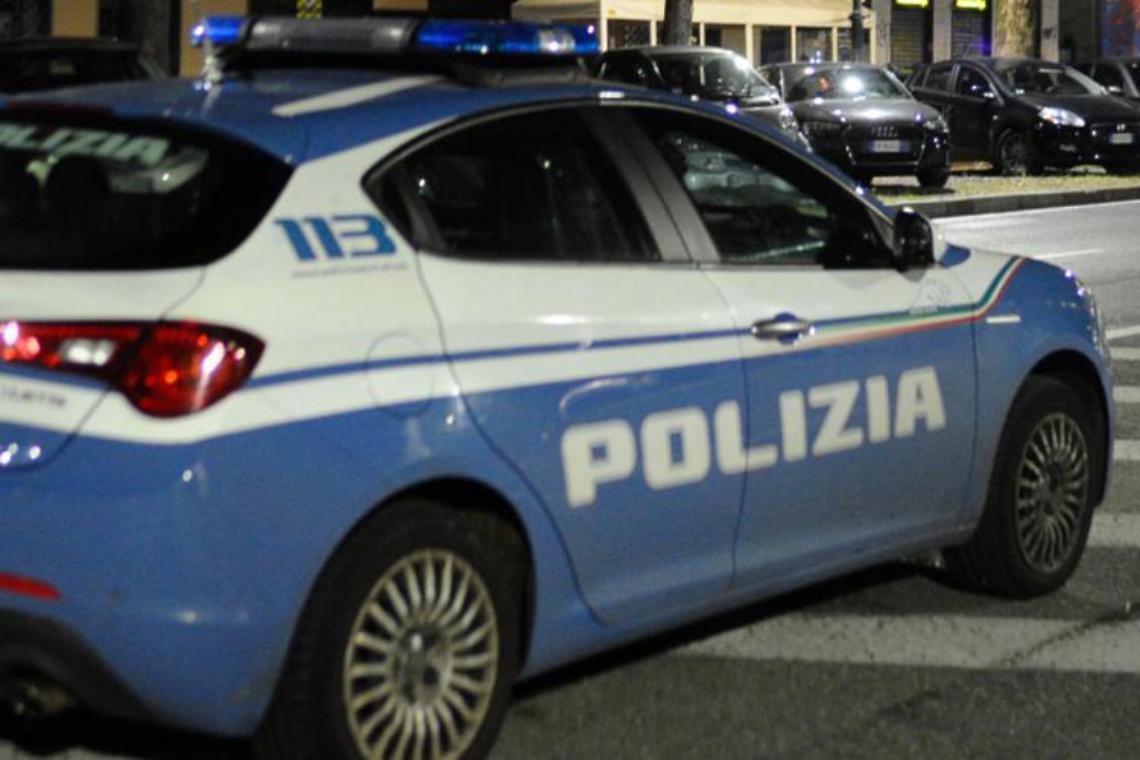 Prende appuntamento in chat: rapinato e sequestrato