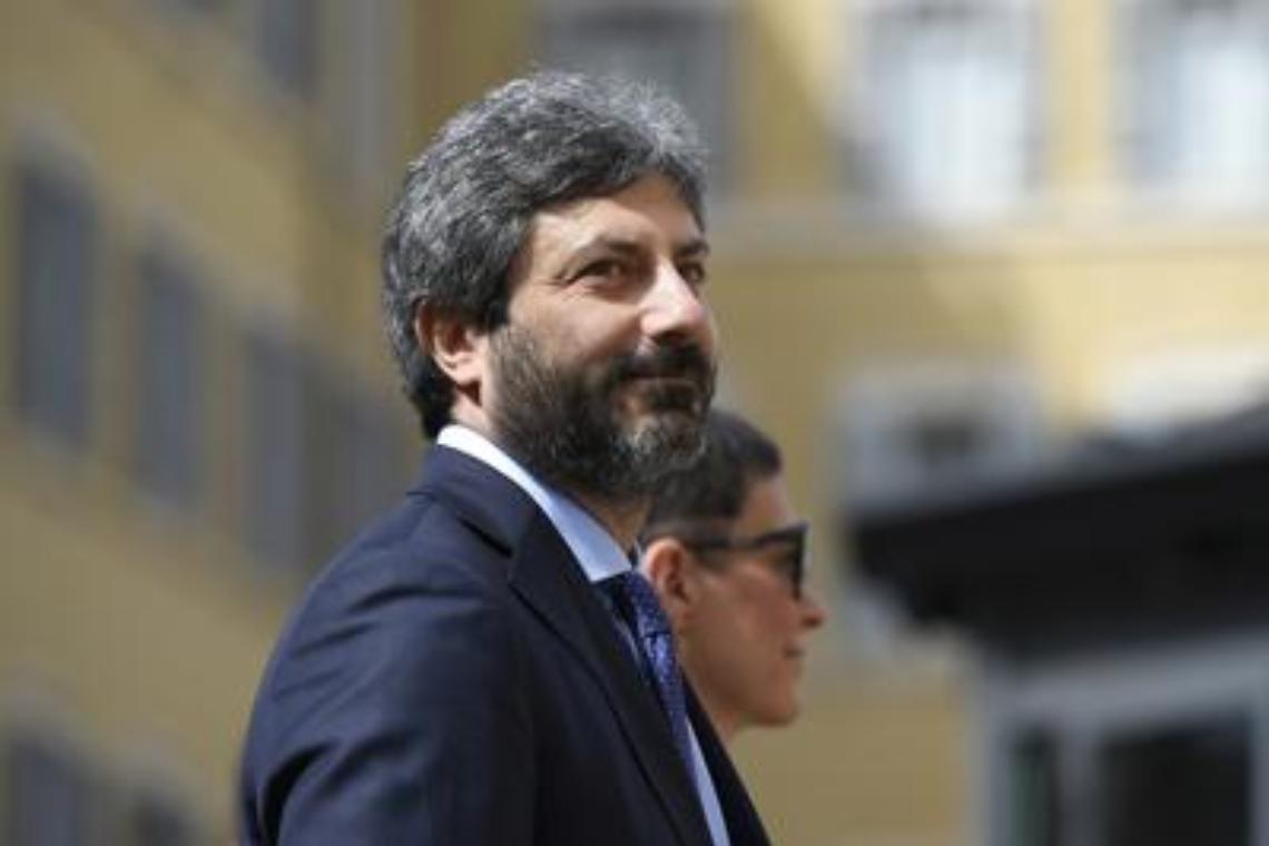 Fico: «Io i porti non li chiuderei»