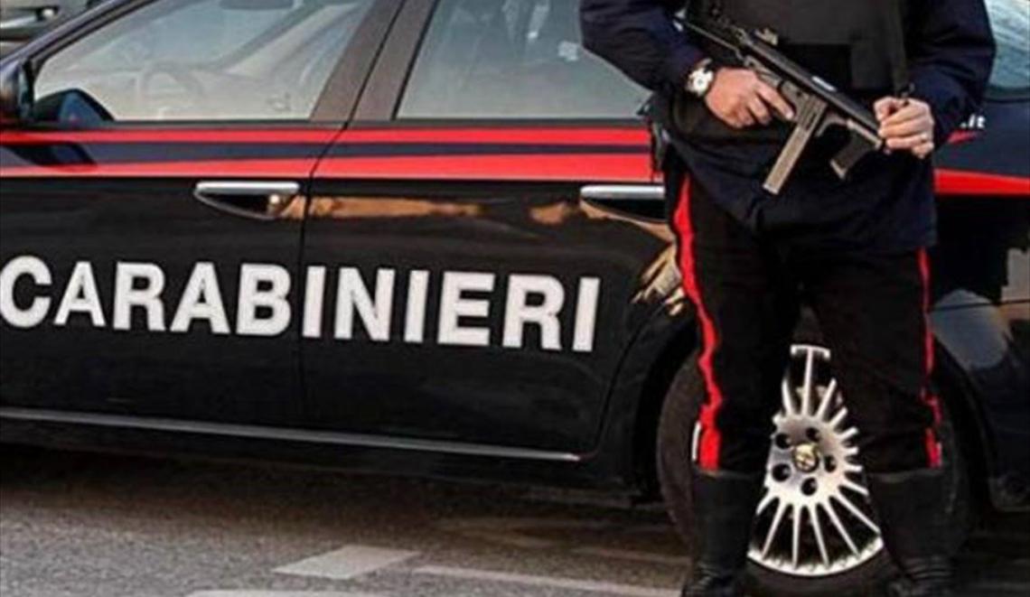 Arezzo, rubano portafogli al bar arrestate due donne
