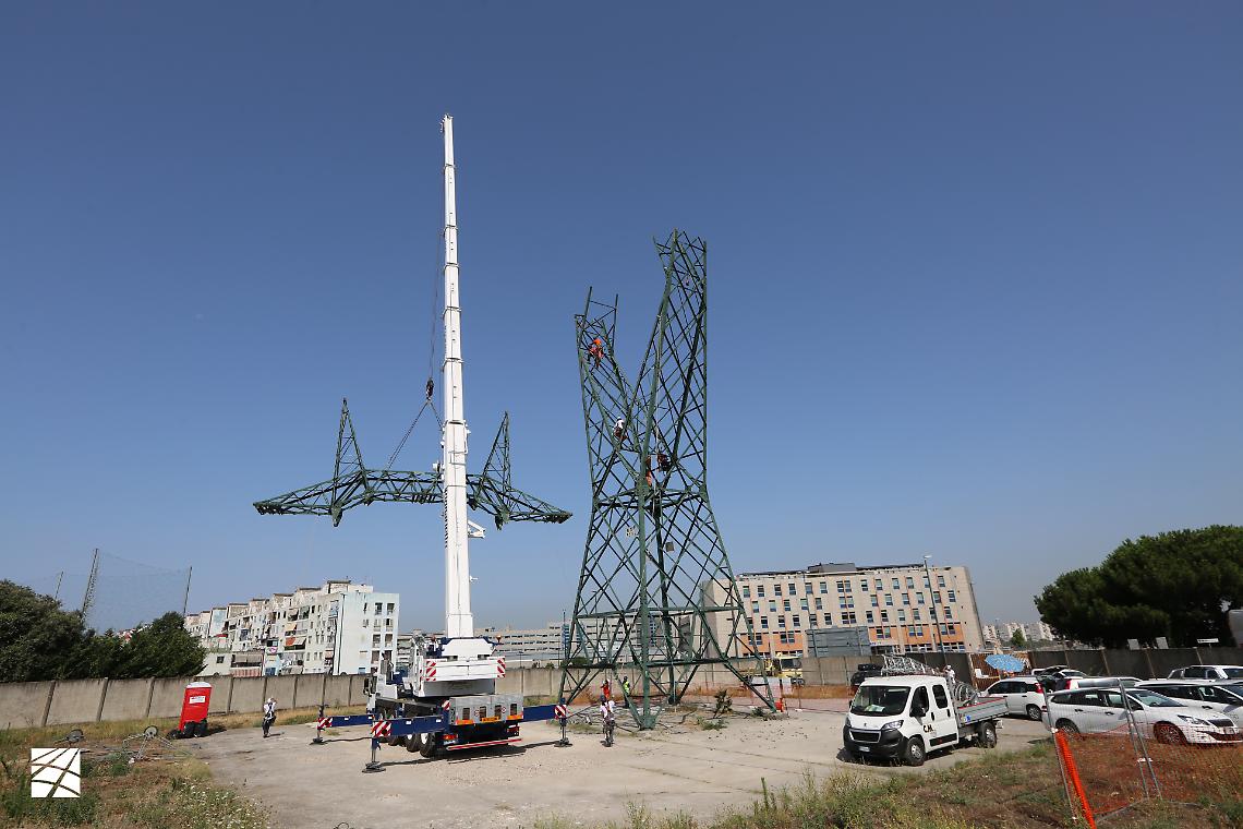 Napoli est, via alla demolizione dei tralicci