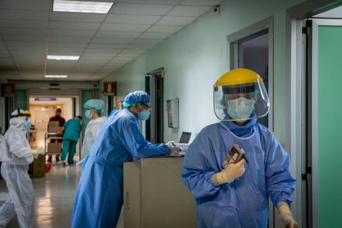 Covid in Italia, 4.257 contagi e 53 morti