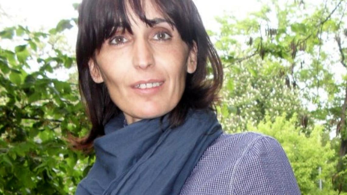 Insegnante travolta dal treno, indagato il marito