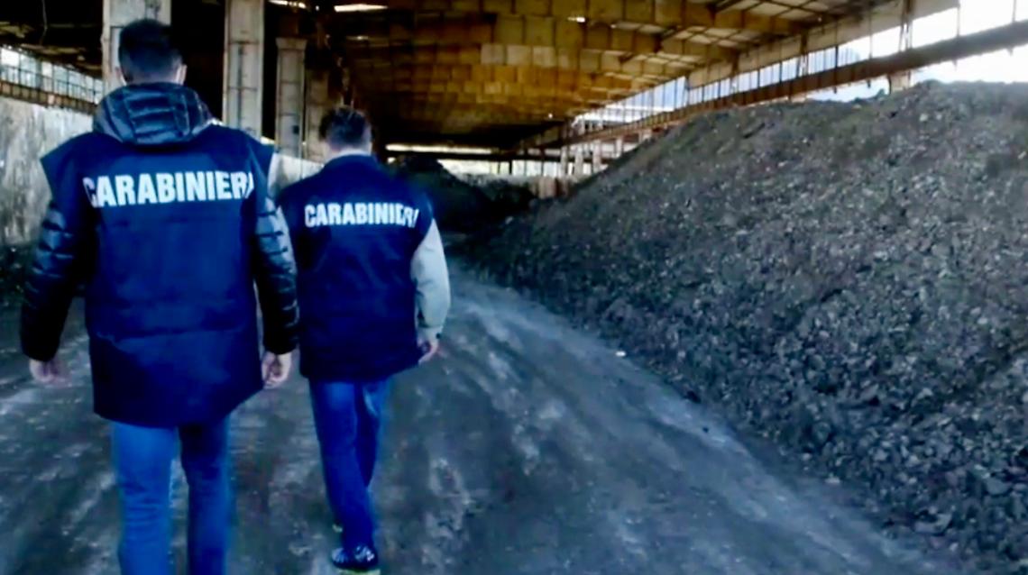 Bagnoli, sequestrata area stoccaggio rifiuti nell'area ex Italsider