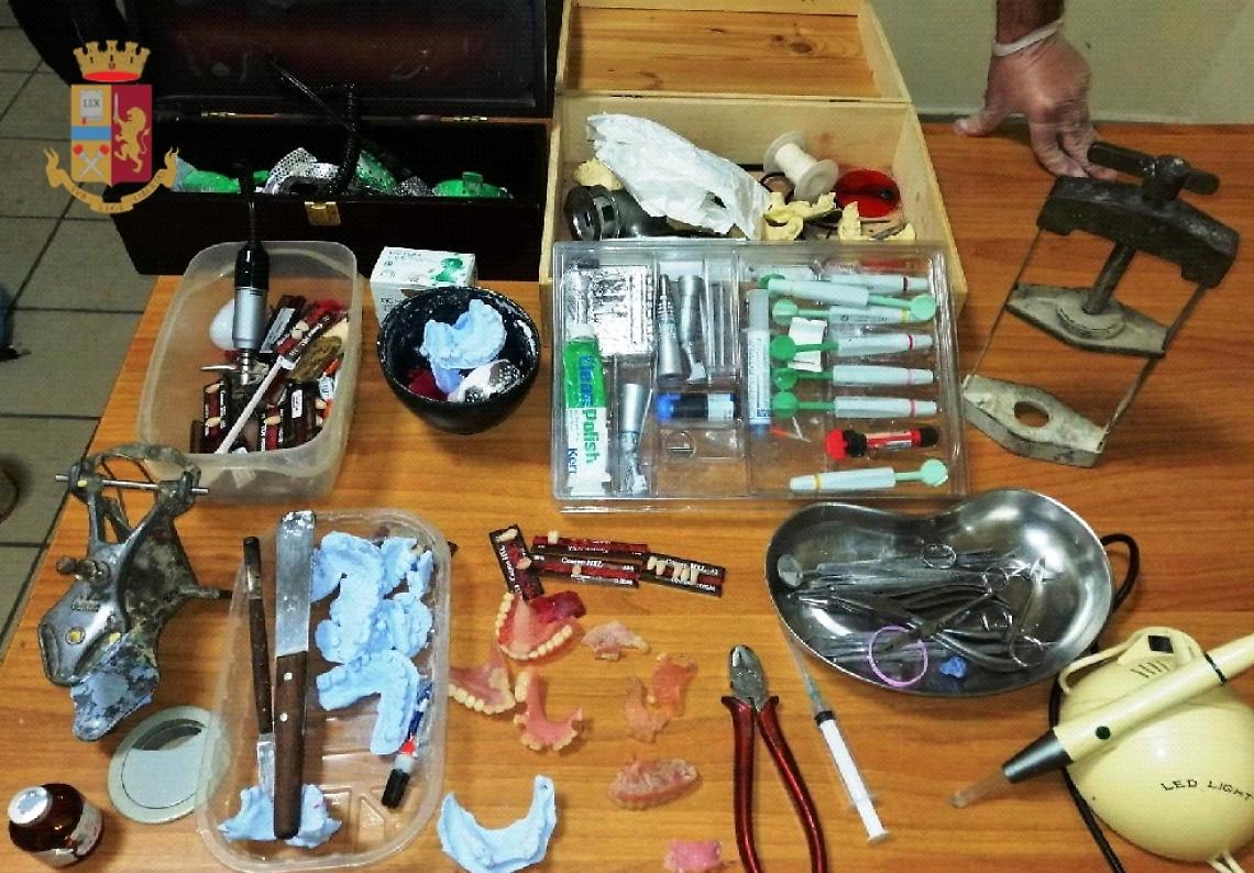 Quartieri Spagnoli, scoperto falso dentista