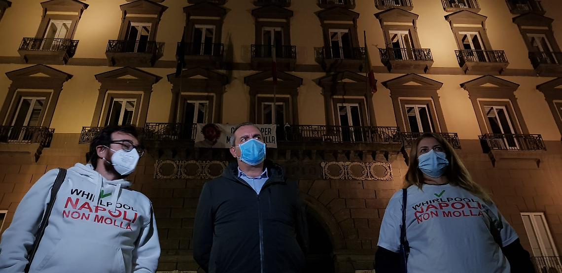 Whirlpool, luci spente a Napoli per la chiusura dello stabilimento