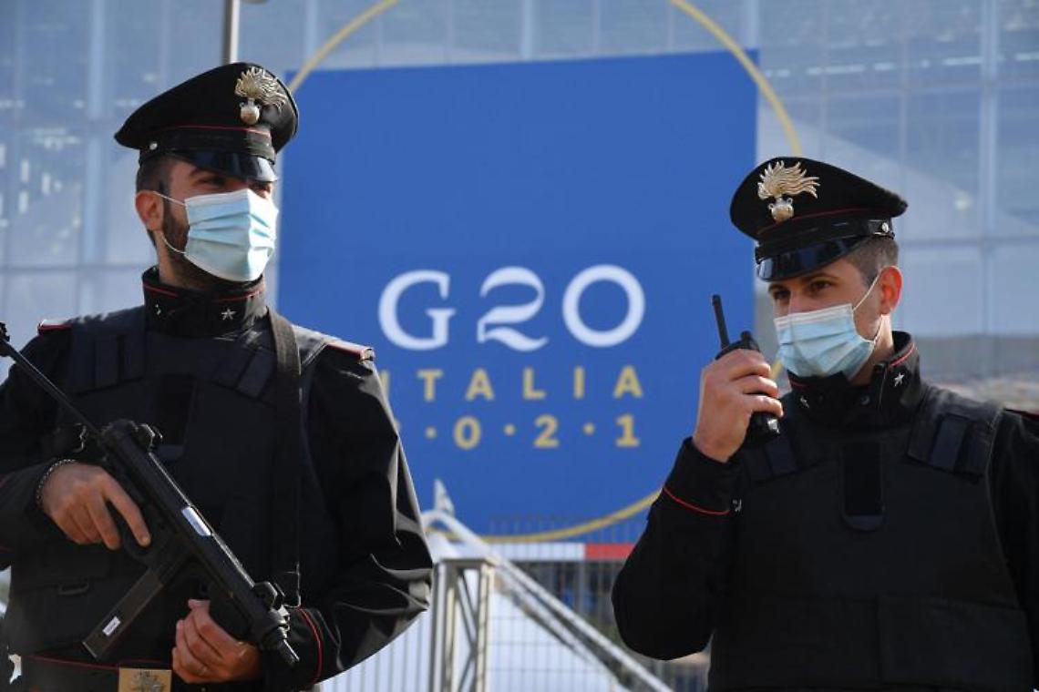 G20 Roma, sit in protesta: in 50 tentano di bloccare Colombo