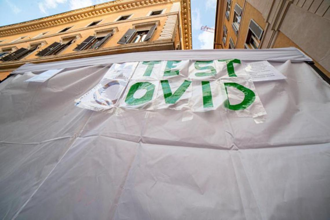 Covid in Italia, 4.878 contagi e 37 morti
